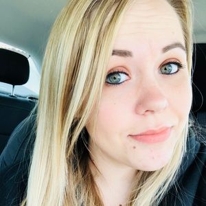 Meet your Posher, Katelynn